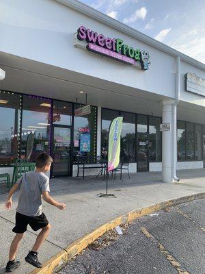 sweetFrog