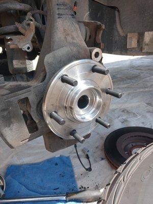 Wheel hub assembly replacement