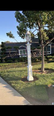 Outdoor lamp post