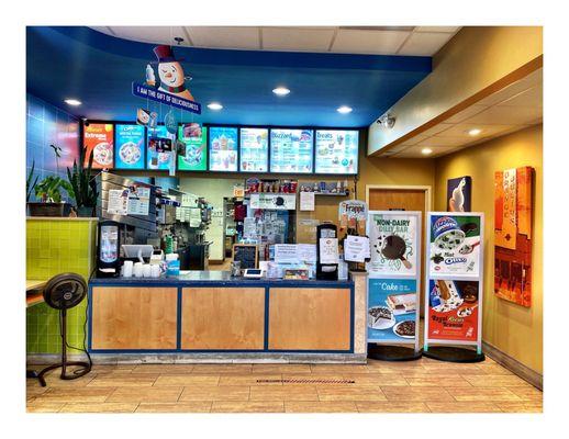 Inside Outside Dairy Queen Orange Julius. Westmont IL .iceCream Shakes Smoothies IceCreams Cake etc. Big Parking. Cool!