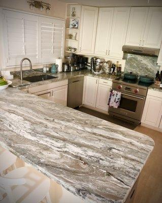 Granite countertops from Marmol