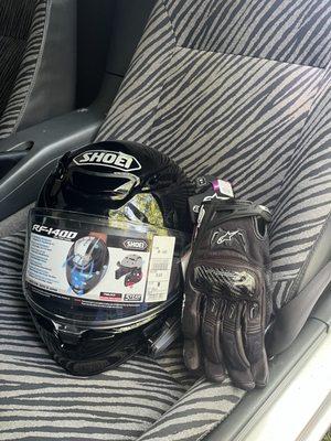 Shoei helmet , alpine star gloves