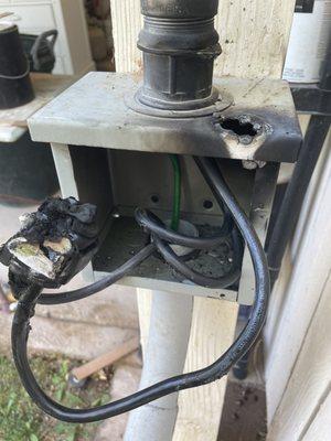 Live metal junction box after taped 220 wires melted!!