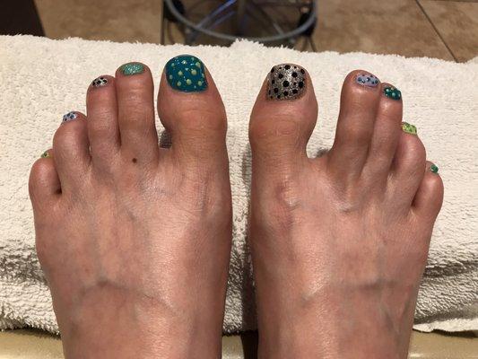 Polka dot pedicure - $35