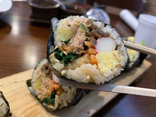 Tuna kimbap