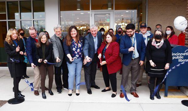 Ribbon cutting of the Deer Park Branch Library