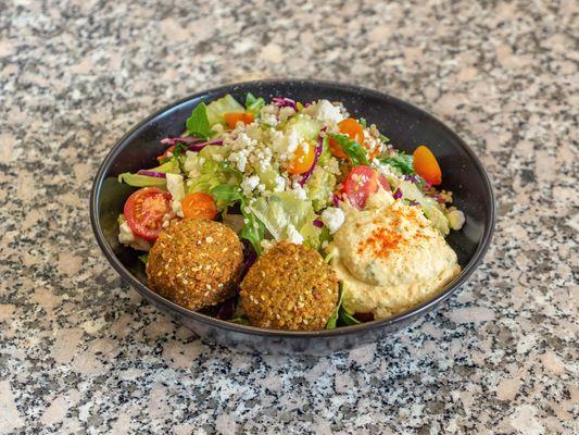 Falafel salad