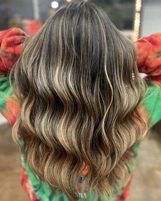 Partial Foil Highlight / Balayage and Haircut