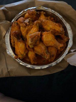 Huge tasty wings!