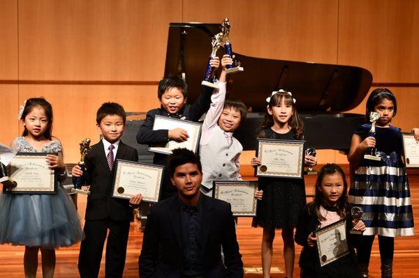 Piano school, music school, voice teacher, voice school, violin, voice, teacher, kids, piano for children, group class piano