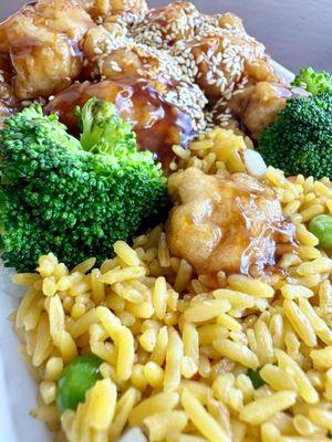 Sesame chicken dinner combo...