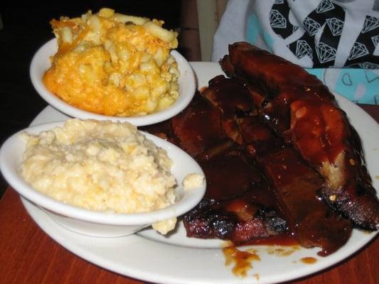 pork ribs with mac n cheese and grits