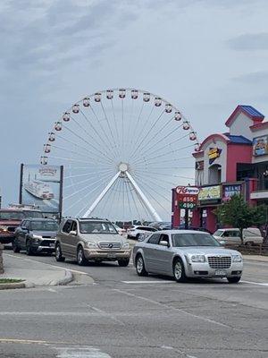 The very tall Ferris wheel