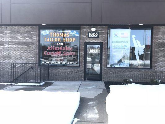 THOMAS TAILOR SHOP