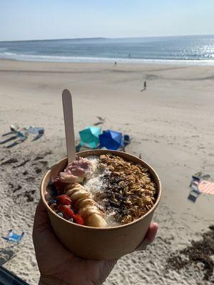 Breakfast Bowl w Almond Butter drizzle & Chia Seeds