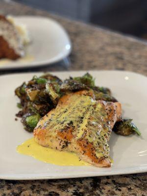 Herb Crusted Seared Salmon