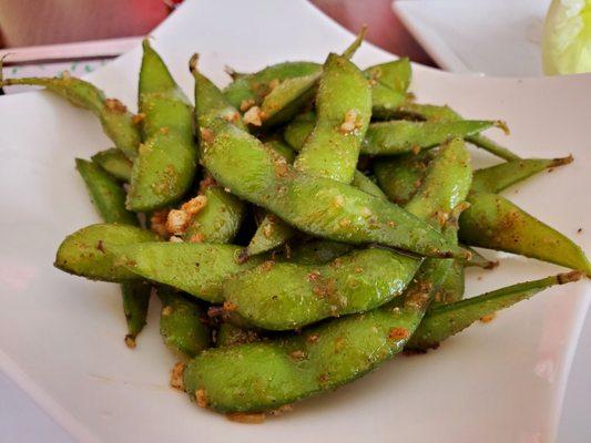 Spicy garlic edamame