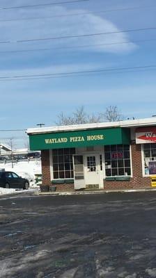 Wayland Pizza House -- 336 Boston Post Road / Route 20, Wayland       Storefront