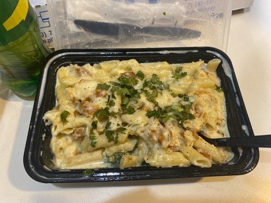 Chicken ziti Alfredo pasta