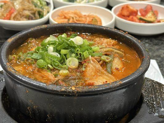 Hae-Jang guk: spicy with some beef blood.