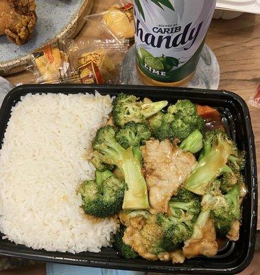 chicken broccoli white rice combo