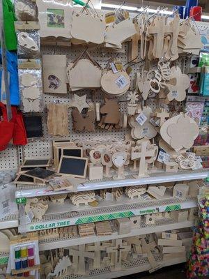 Wooden stuff for craft projects. (Oct. 2020)