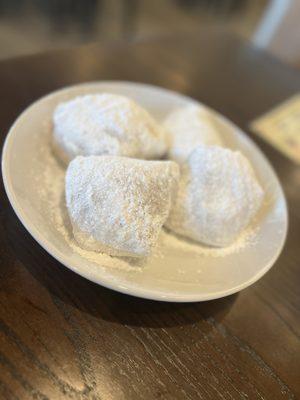 Beignets dessert was fresh and delicious