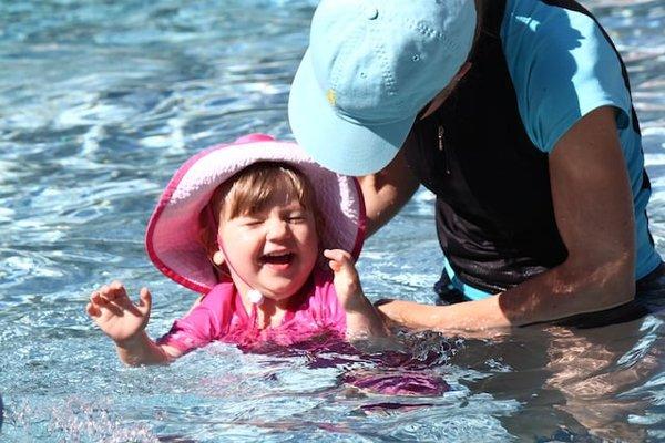 AquaMobile provides swimming lessons for children.