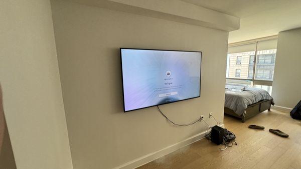 Tv mounting