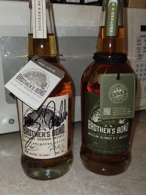 I purchased two bottles that were signed by Ian & Paul