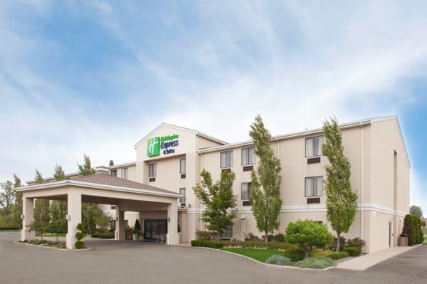 Holiday Inn Express Hotel And Suites Alliance