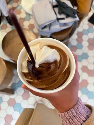 Oat milk Twist Soft Serve