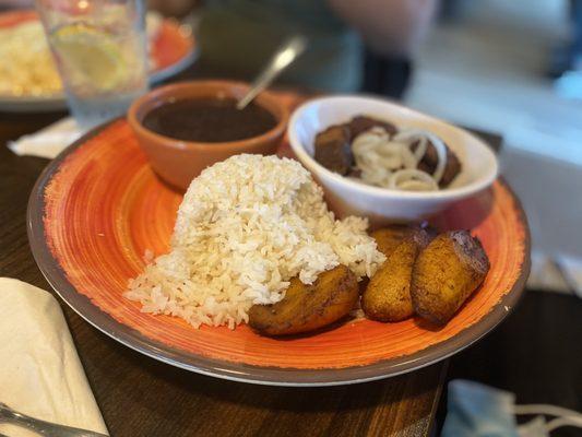 Carne Frita (not enough meat but good)