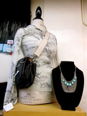 Cashmere patterned hoodie, leather purse and necklace