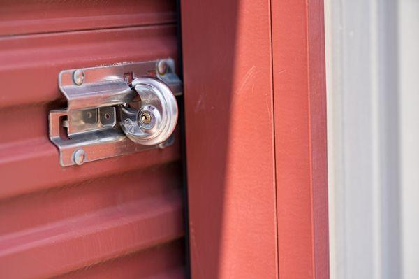 Free lock with storage unit rental