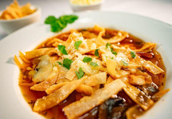 HOMEMADE TORTILLA & MUSHROOM SOUP