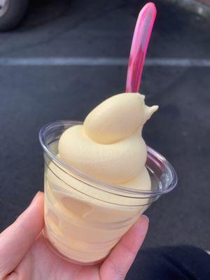 Pineapple softserve ($4)