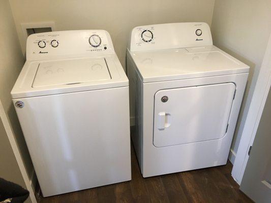 Washer and Dryer included!