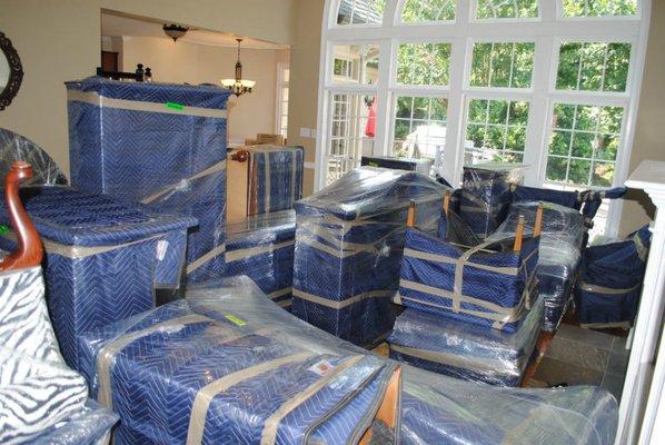 Packing furnitures