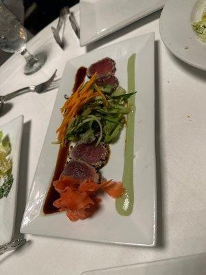 Yellow tail tuna app