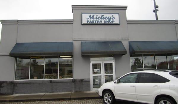 Mickey's Pastry Shop in Goldsboro, NC