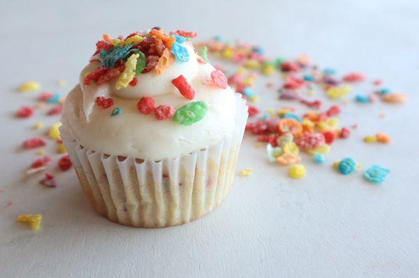 Fruity Pebbles cupcake