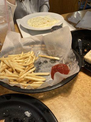 Penne Alfredo and shoestring fries