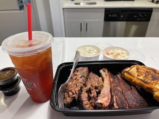 City Sampler with 2 Individual Sides with iced tea