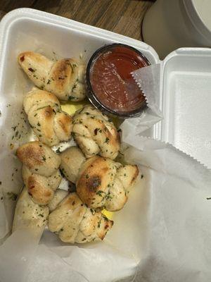 Garlic knots