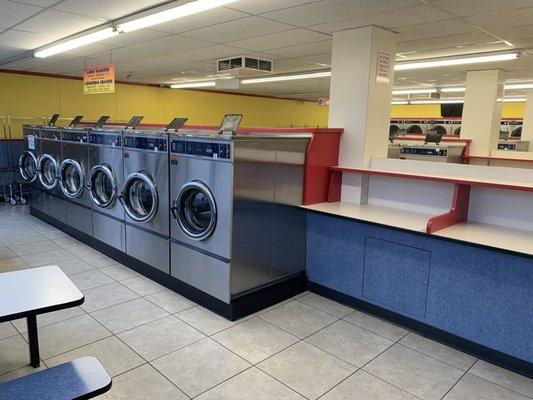 Large capacity washers and folding tables!