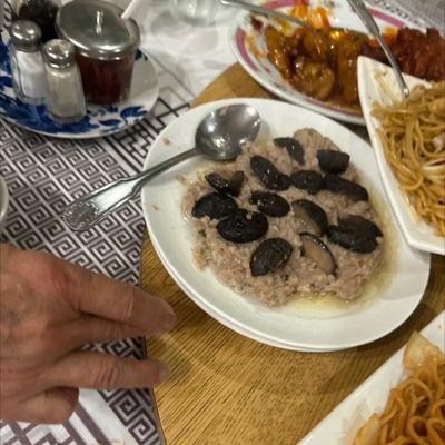 Pork hash with mushrooms and water chestnuts