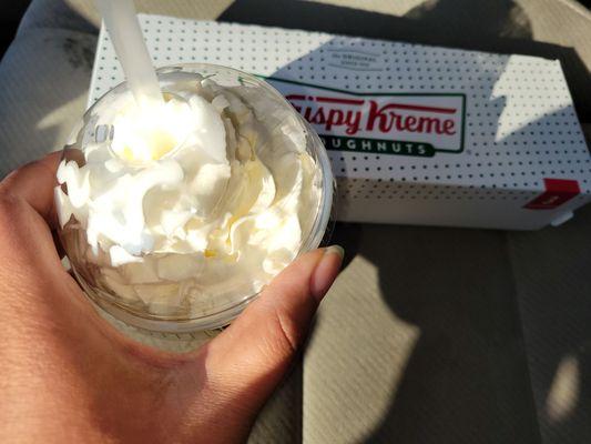 Frozen Hazelnut Latte with donuts