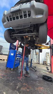 2001 Jeep Grand Cherokee rear main seal repair