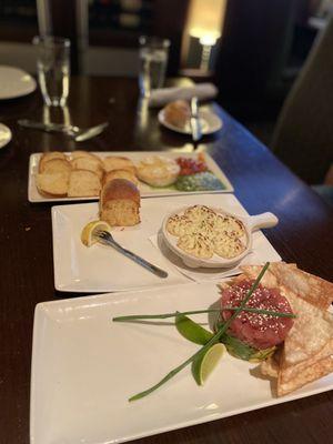 Baked Brie, Mushrooms Neptune, and Tuna Tartare*